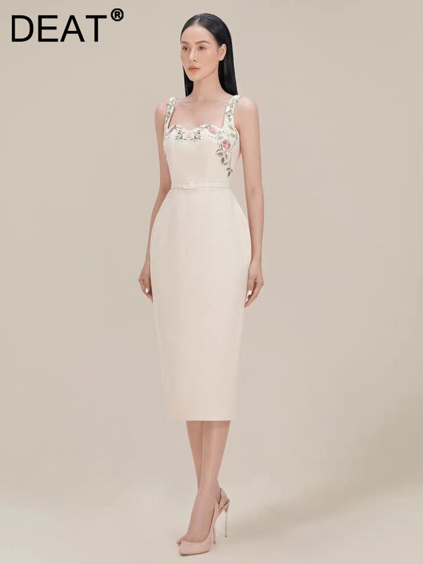 DEAT Embroidery Dress Belt Sleeveless Slim Zipper Mid-cald Women's Hip Wrap Strapless Dresses Spring 2024 New Fashion 13DB4139
