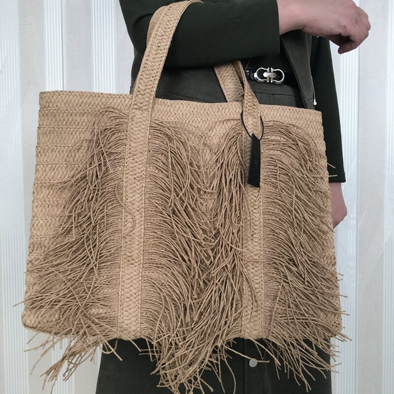 Large Capacity Tassel Straw Bag Women Shoulder Bag Handmade Woven Handbag Bohemia Beach Straw Women's Bag Shopper