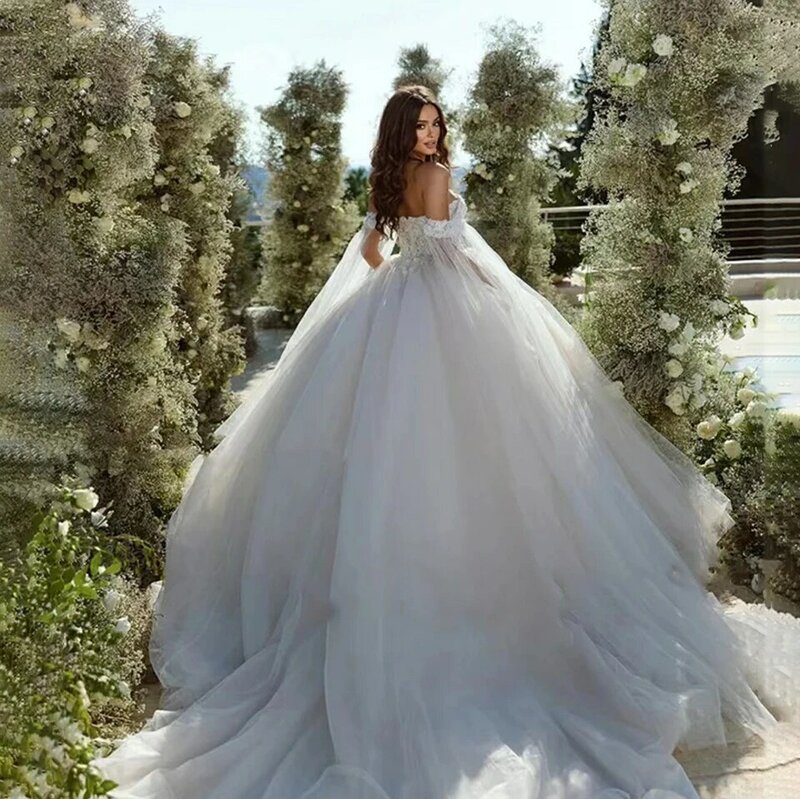 Gaun pengantin mewah, gaun nikah renda putri dari bahu A Line, gaun pengantin Tulle kereta 2023 ukuran Plus untuk wanita