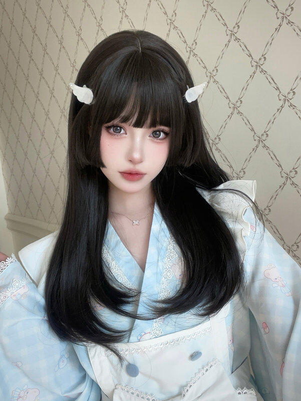 Wig sintetis Lolita Hime Cut 22 inci hitam dengan Wig rambut lurus alami panjang untuk penggunaan sehari-hari Cosplay tahan panas