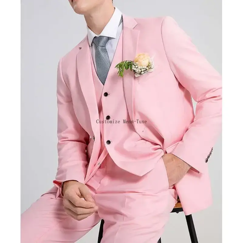 Элегантные розовые костюмы для мужчин, 3 предмета, официальный смокинг для жениха на свадьбу с вырезом на воротнике, Модный облегающий повседневный мужской костюм (Блейзер + жилет + брюки)