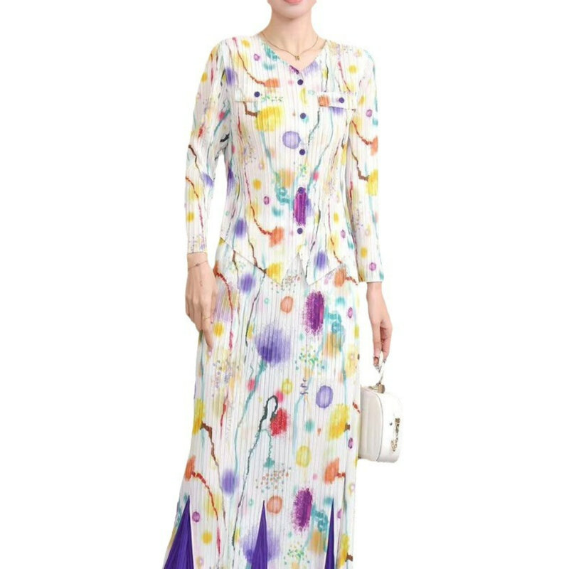 Miyake-conjunto plissado de duas peças para mulheres, terno casual, decote em v estampado, blusa de botão para baixo, saia de cortina, nova moda, 2024
