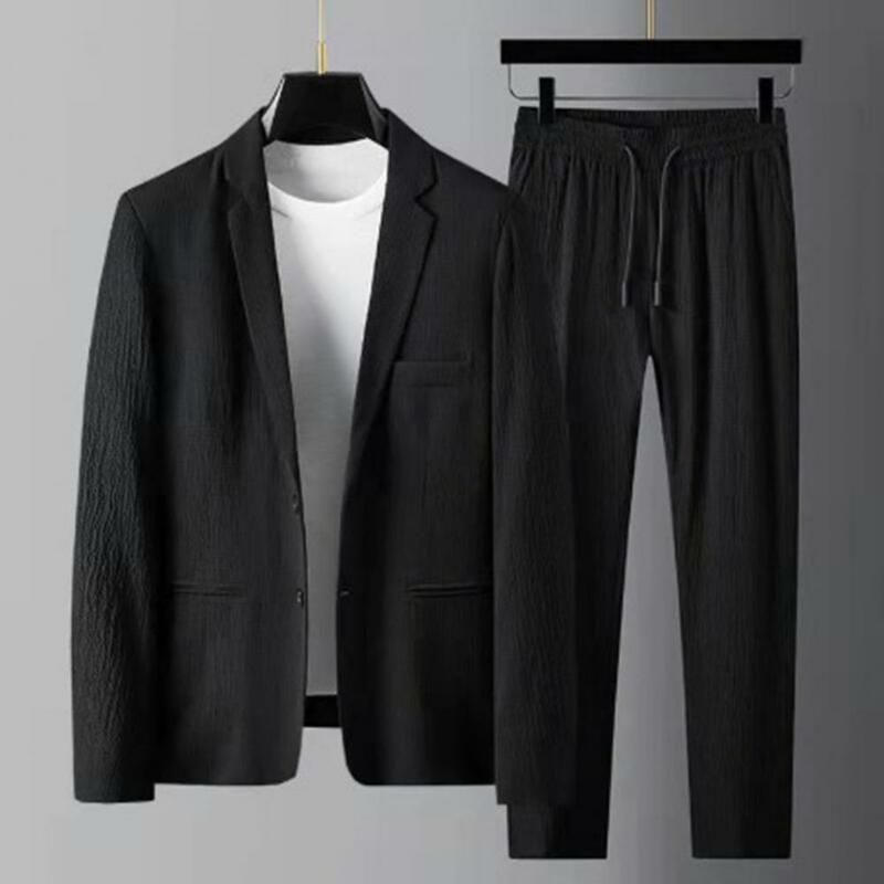 Conjunto de calças e casaco plissado listrado masculino, terno casual, bolsos de lapela soltos com cordão, blazer fino, terno de 2 peças