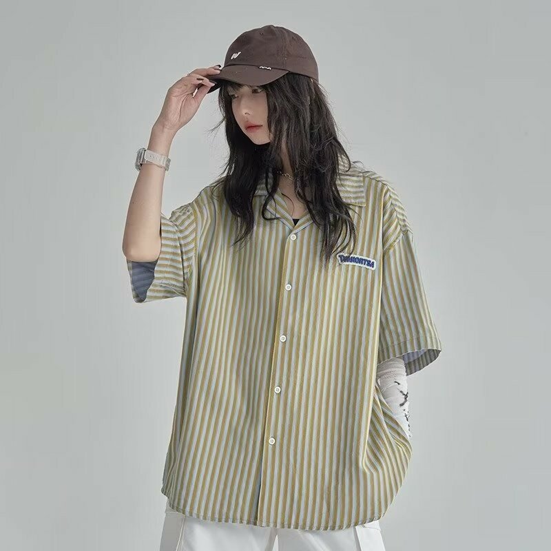 Camisa listrada estilo coreano para mulheres, blusa casual com um botão, manga curta e um colarinho, streetwear, moda, verão