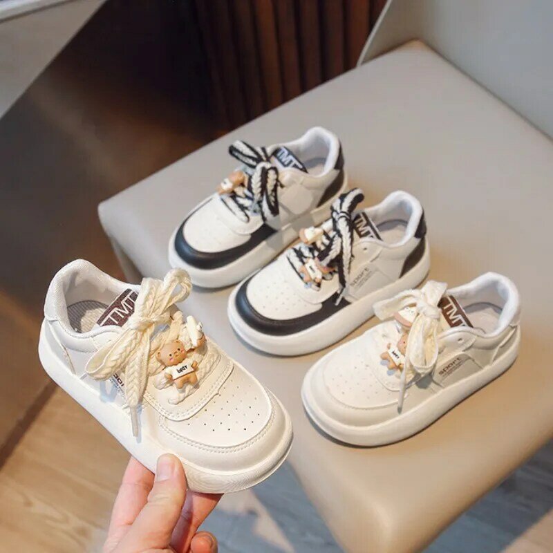 Scarpe sportive per bambini scarpe bianche per ragazze primavera nuove scarpe con suola morbida ragazzi moda scarpe Casual da corsa