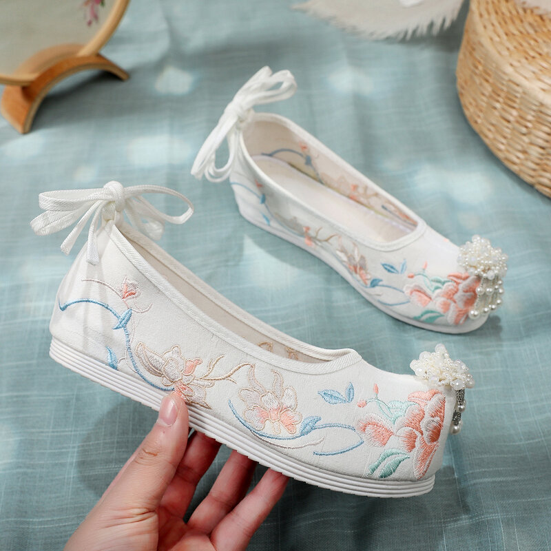 Ancient Chinese Hanfu Shoes Traditional Dance Performance Embroidery Canva Flat Oriental Women Wedding Ankle Internal Height