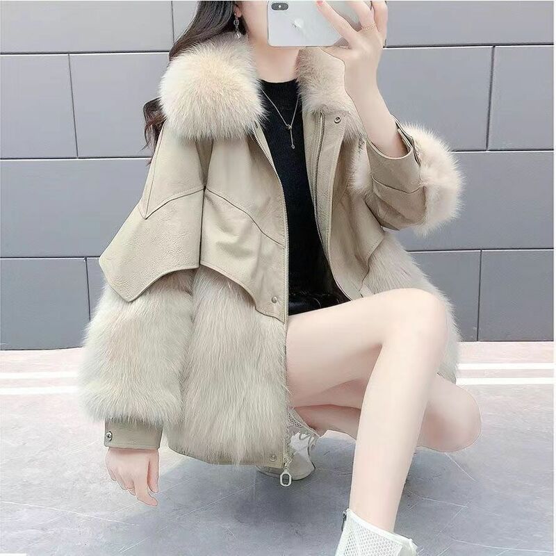 Mantel bulu populer wanita Korea, mantel wanita hangat dipertebal mode Vintage bulu rubah imitasi kulit PU Korea baru Musim Dingin 2022