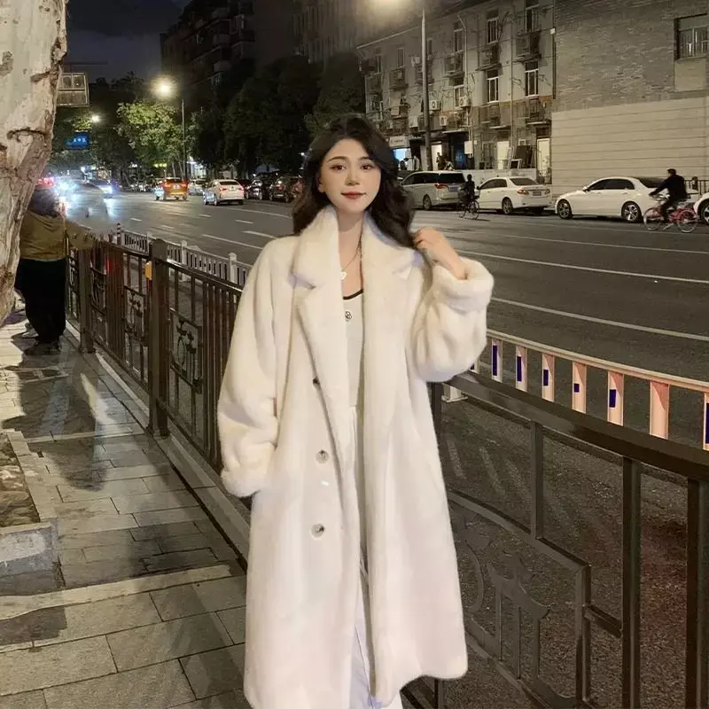Sobretudos longos quentes de peles artificiais para mulheres, casacos de imitação grossa, jaquetas peludas elegantes de luxo coreano de alta qualidade inverno