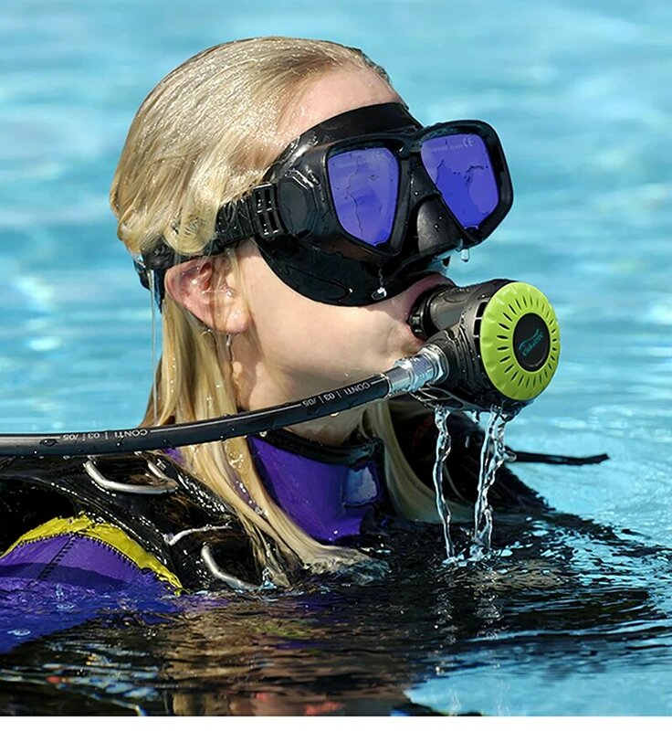 Chikadiv 1L Mini Scuba Tank Diving Equipment Scuba Diving Oxygen Cylinder Underwater Dive Bottle Snorkeling Equipment Hand Pump
