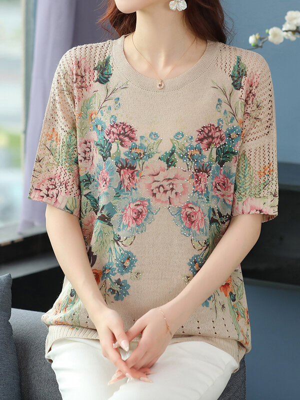Maglietta lavorata a maglia cava con stampa floreale donna 2024 vestiti estivi per le donne pullover Tees Top Y2K T-Shirt da donna allentata