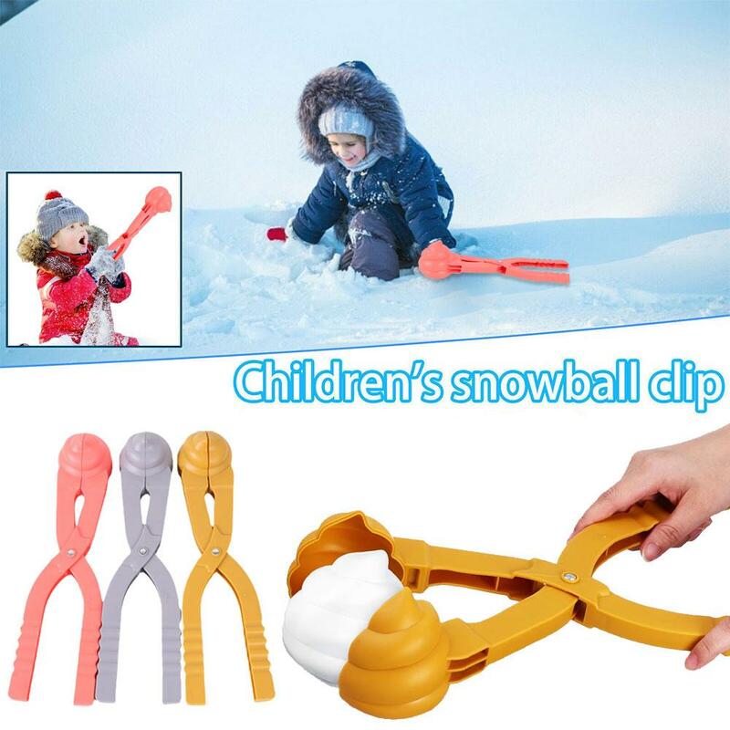 Pembuat bola salju berbentuk kotoran klip anak-anak luar ruangan plastik Musim Dingin alat cetakan pasir salju untuk bola salju melawan olahraga menyenangkan