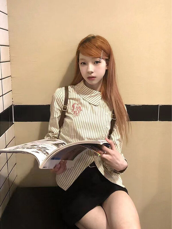 Y2K camicetta con ricamo a lettera a righe donna Vintage coreano moda manica lunga camicie a vita sottile Harajuku Casual fessura top femminile