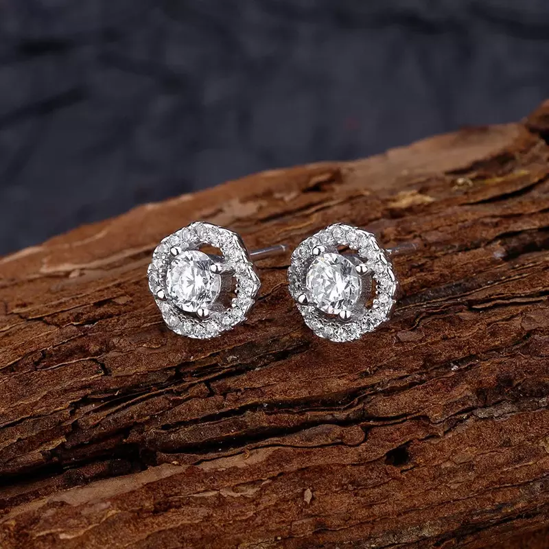 I nuovi orecchini a bottone in argento puro S925 con borchie di diamanti sono alla moda, versatili e minimalisti per le donne piccole e versatili