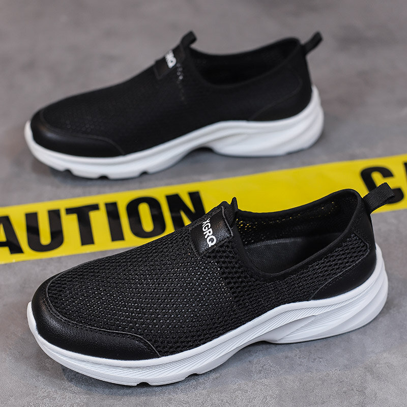 Lightweight Men Casual Shoes Breathable Slip on Male Casual Sneakers Anti-slip Men's Flats Outdoor Walking Shoes Size 38-47
