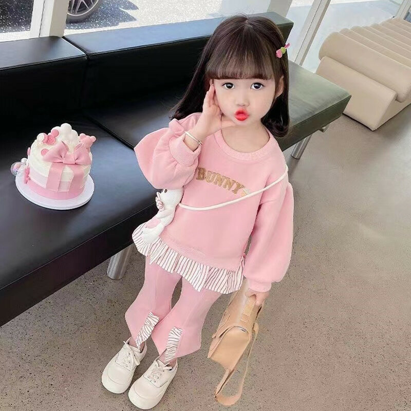 Girls' Spring and Autumn Fashion Western Long sleeved Set New Little Girl Pure Cotton Sweater Flare Pants Casual Two Piece Set