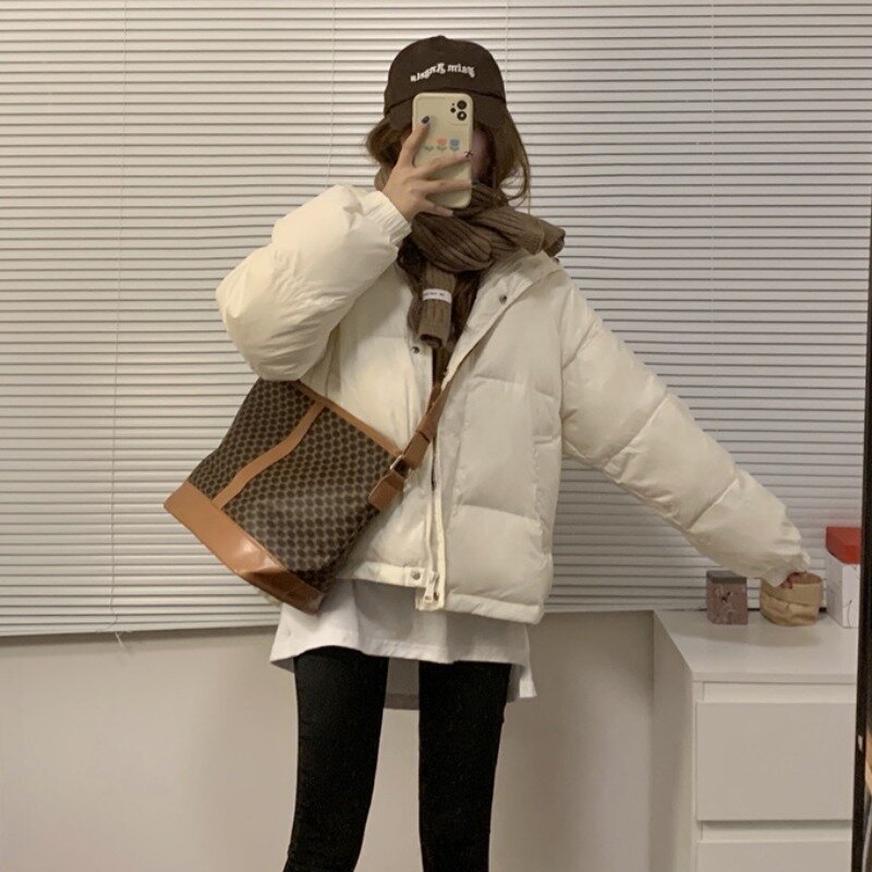 Mantel katun pendek untuk wanita, mantel roti longgar bergaya Korea musim dingin, mantel katun tebal trendi, kasual dan serbaguna