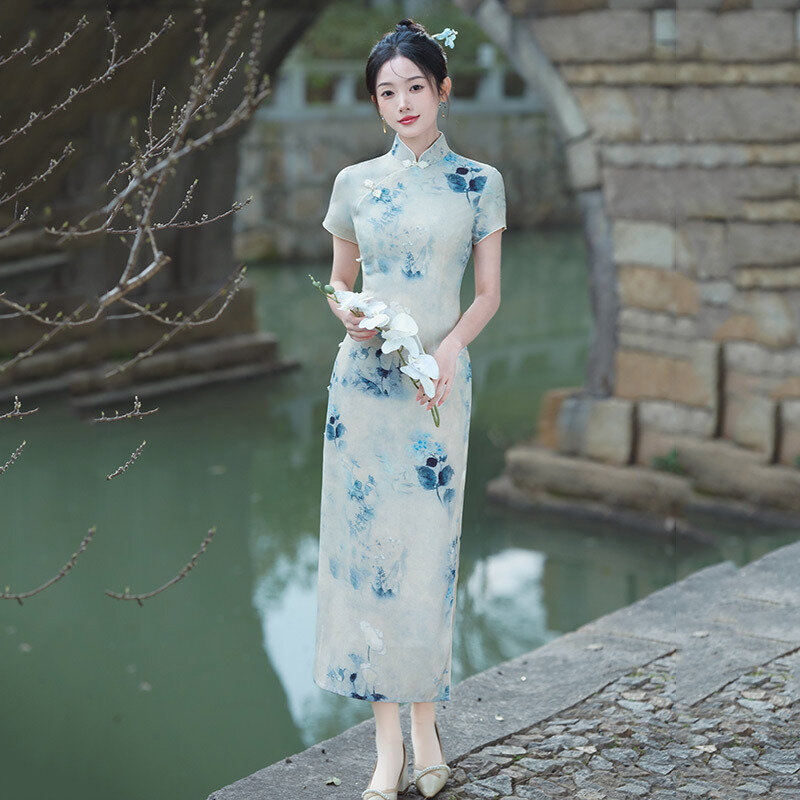 Gaun lengan pendek wanita, musim panas baru wanita ditingkatkan Vintage Cheongsam gaya China bunga elegan ukuran besar Qipao