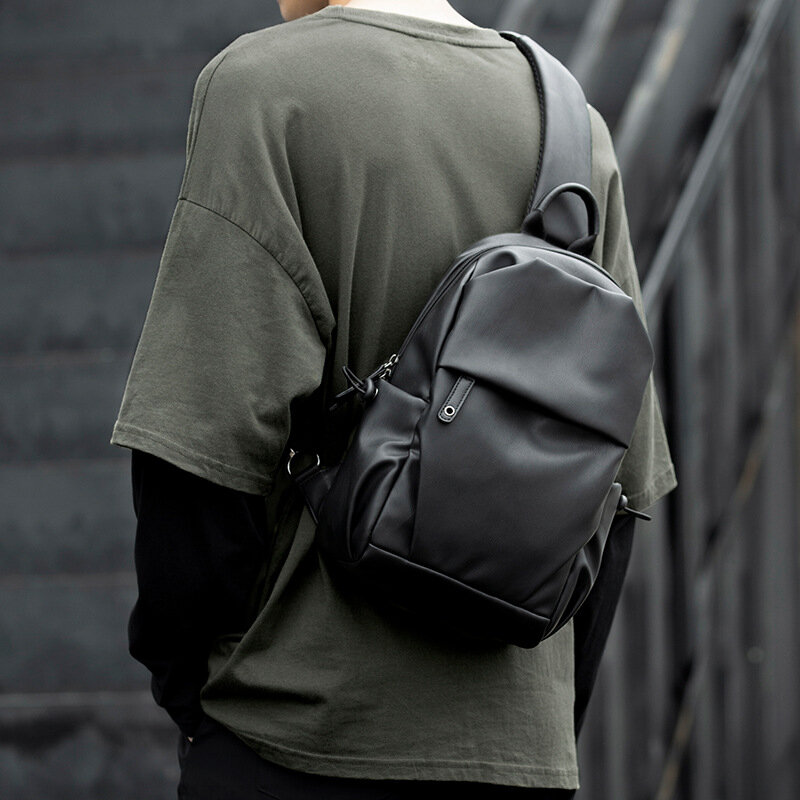 Męski minimalistyczny codzienny Trend skórzany jedno ramię Crossbody torba na klatkę piersiowa, mała torba podróżna, lekka plecak skośny