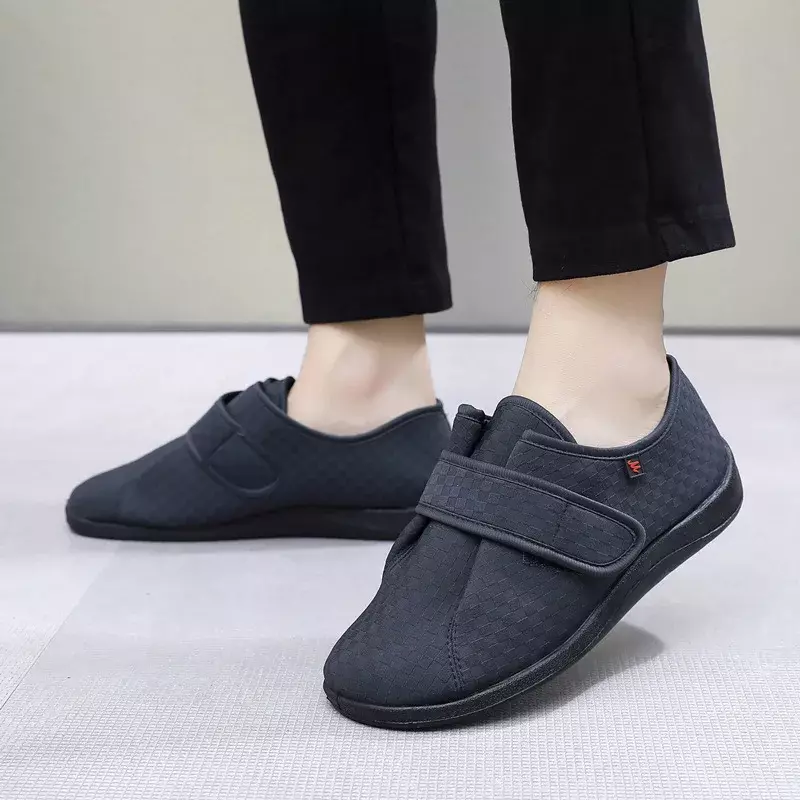 Breathable comfortable in summer Newly enlarged high back cloth shoes Expandable widened and fattened comfortable flat shoes