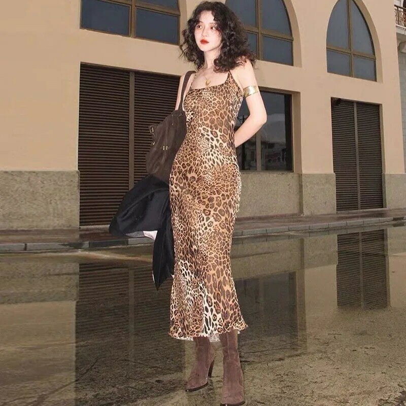 하이 퀄리티 여성 의류 2024 여름 신제품 패션 프린트 섹시한 백리스 레이스업 레오파드 무늬 원피스, 도매 엘레강스