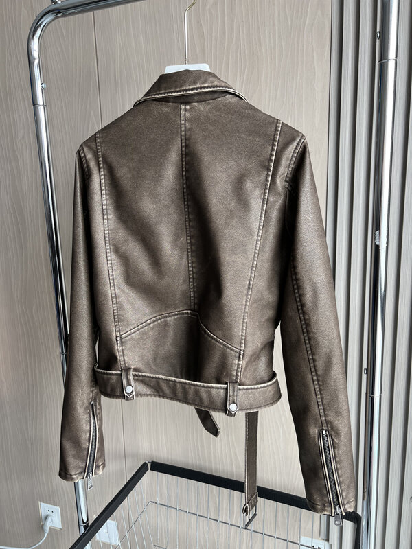 Jaqueta de motociclista de couro PU falsa para senhoras, casaco vintage novo, artesanato antigo falso, estilo faz-tudo, zíper, 2022