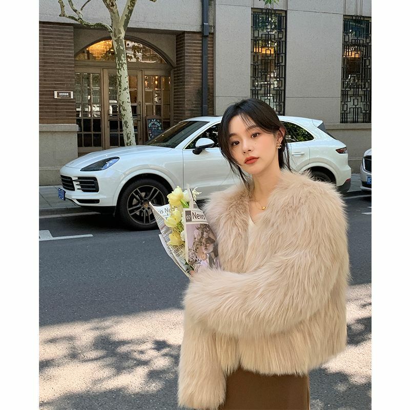Autumn and winter new imitation fox hair fashion Korean style fashion versatile fur female winter short section fur short coat