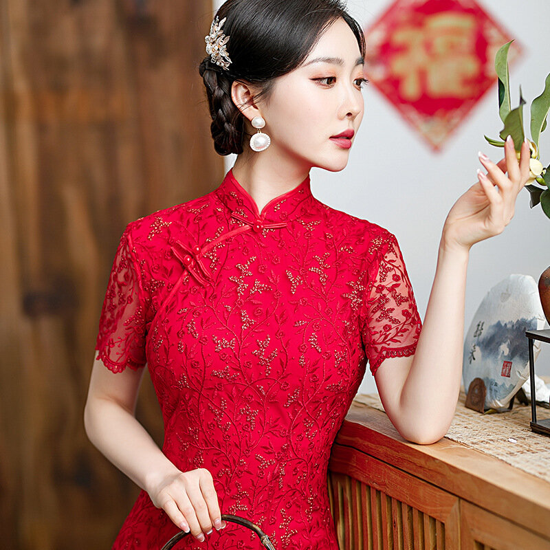 2024 new big red cheongsam women's short sleeved perspective lace evening dress slanted placket stand collar improved version