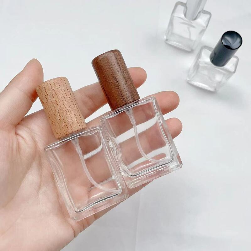 1pc 15ml Square Spray Bottle Portabletransparent Glass Perfume Bottle Empty Refillable Cosmetics Sample Bottle With Wooden Lid
