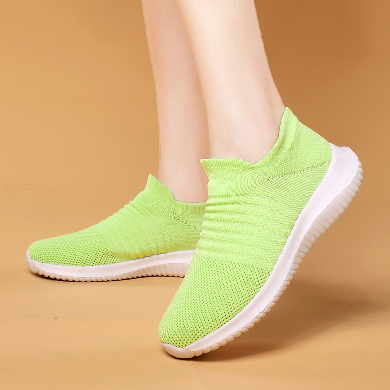 Świetlne tenisówki damskie buty do biegania damskie oddychające siateczkowe buty damskie buty sportowe 2024 wygodne adidasy dla kobiet