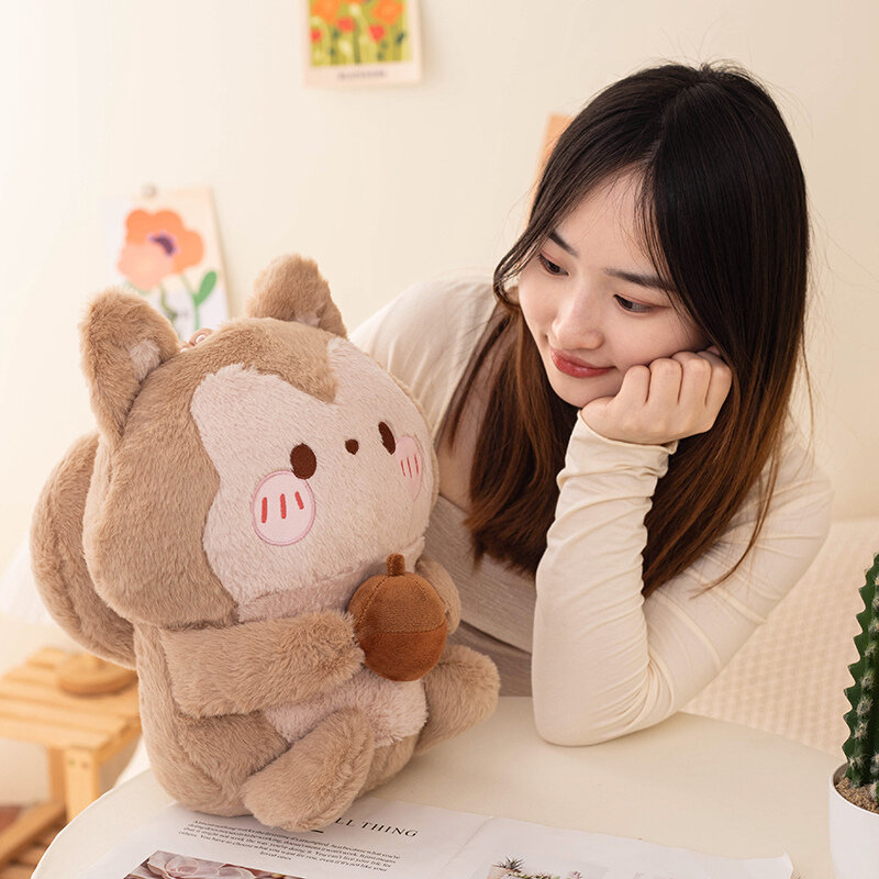 25/35cm Kawaii wiewiórka pluszowa zabawka śliczne pluszaki wiewiórki trzymające szyszkowe pluszaki lalka Anime miękkie zabawki dla dzieci dla dziewczynek