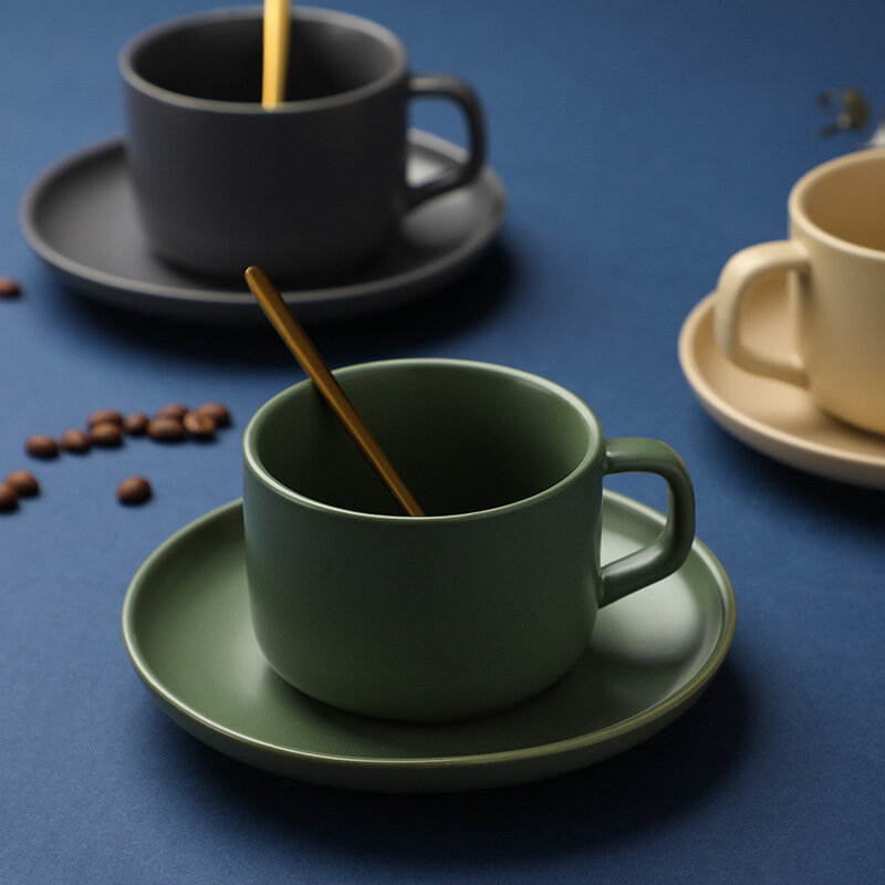Taza de té de cerámica nórdica de Color sólido, juego de regalo de porcelana moderna, taza de café de leche Espresso con cuchara, mesa de oficina y hogar, bebida