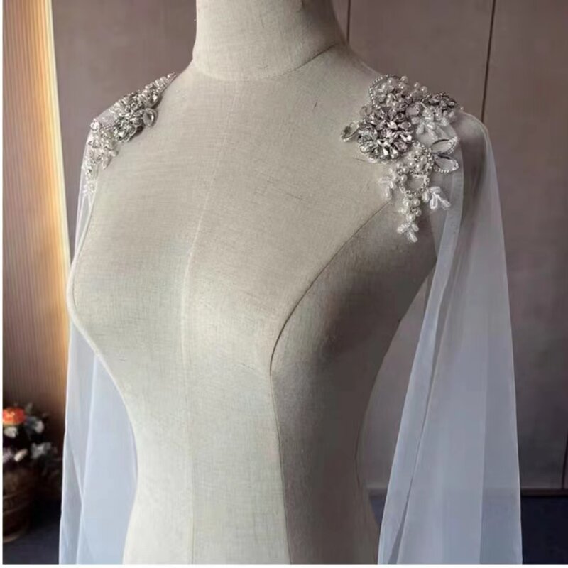 Aksesori pernikahan renda buatan tangan indah, berlian imitasi, payet manik-manik, jubah selendang, kerudung syal pengantin panjang
