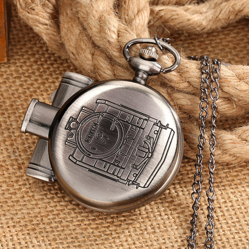 رمادي أسود كلاسيكي خمر فريد على شكل D51 498 البخار قاطرة عرض ساعة جيب كوارتز قلادة جيب ساعة هدية للجنسين