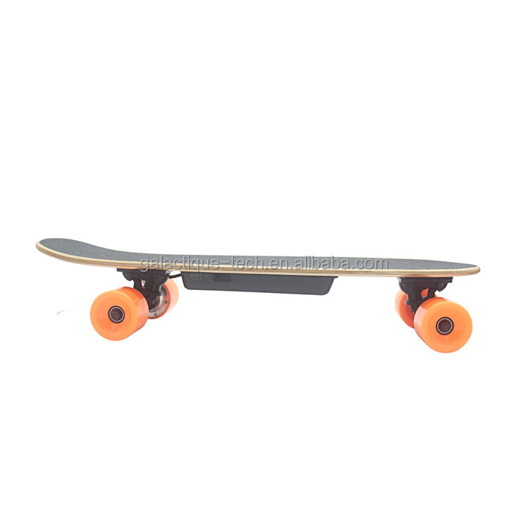 Skateboard prodotto sicuro protetto per l'ambiente buon prezzo prezzo di fabbrica Skateboard ad alta velocità Longboard Truck fuoribordo elettrico
