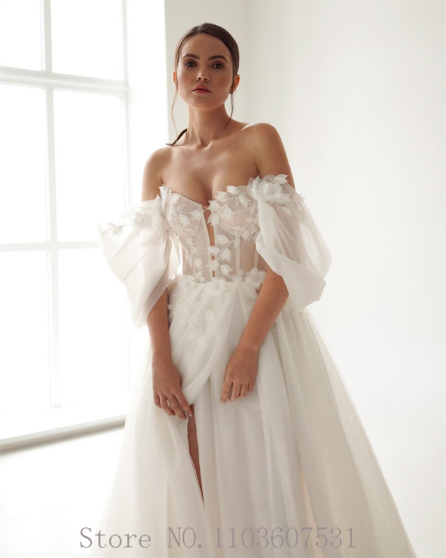 Платье Свадебное Плиссированное с цветочной аппликацией, открытыми плечами