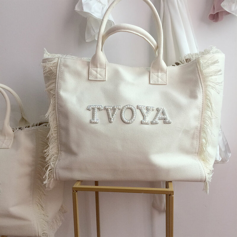 Tote personalizzato per la sposa borsa da luna di miele con nome personalizzato borsa da sposa con frange in tela lettere di perle con strass A-Z