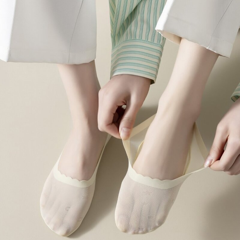 Invisible Ice Silk Breathable Socks,Not Show Socks Thin Low Cut Liner Socks Summer Hide Nonslip Socks for Womens
