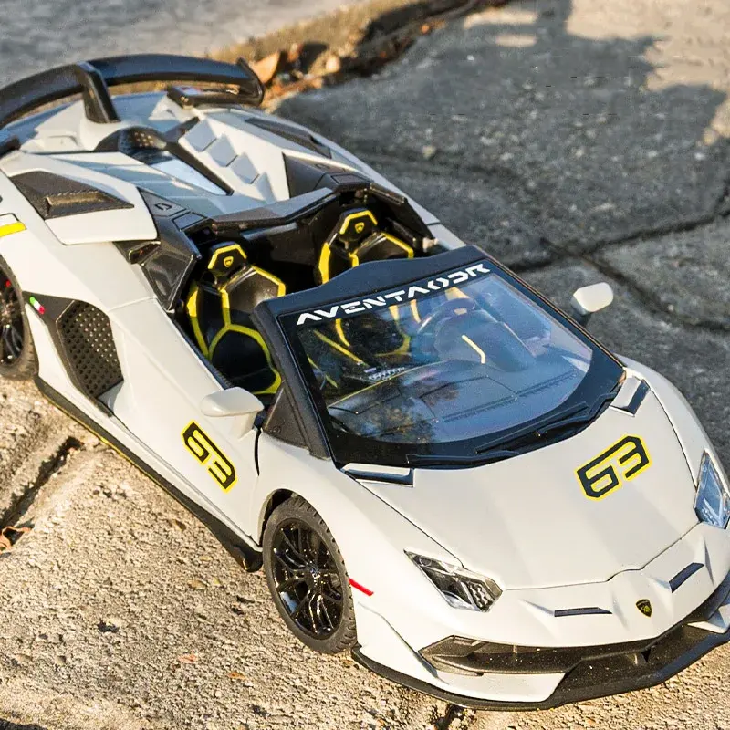1:24 람보르기니 아벤타도르 SVJ 63 합금 모델, 높은 시뮬레이션 다이캐스트 금속 장난감 차량, 자동차 모델, 소리와 빛 어린이 선물