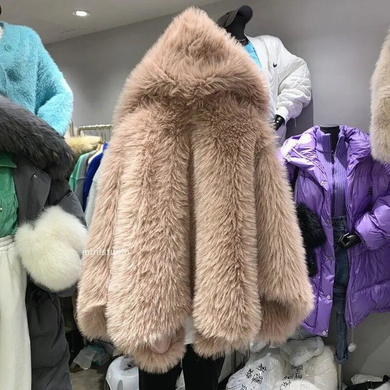 2023 autunno/inverno versione coreana nuova imitazione pelliccia rete rossa fritta strada con cappuccio capelli di volpe di media lunghezza collo di pelliccia cappotto per le donne