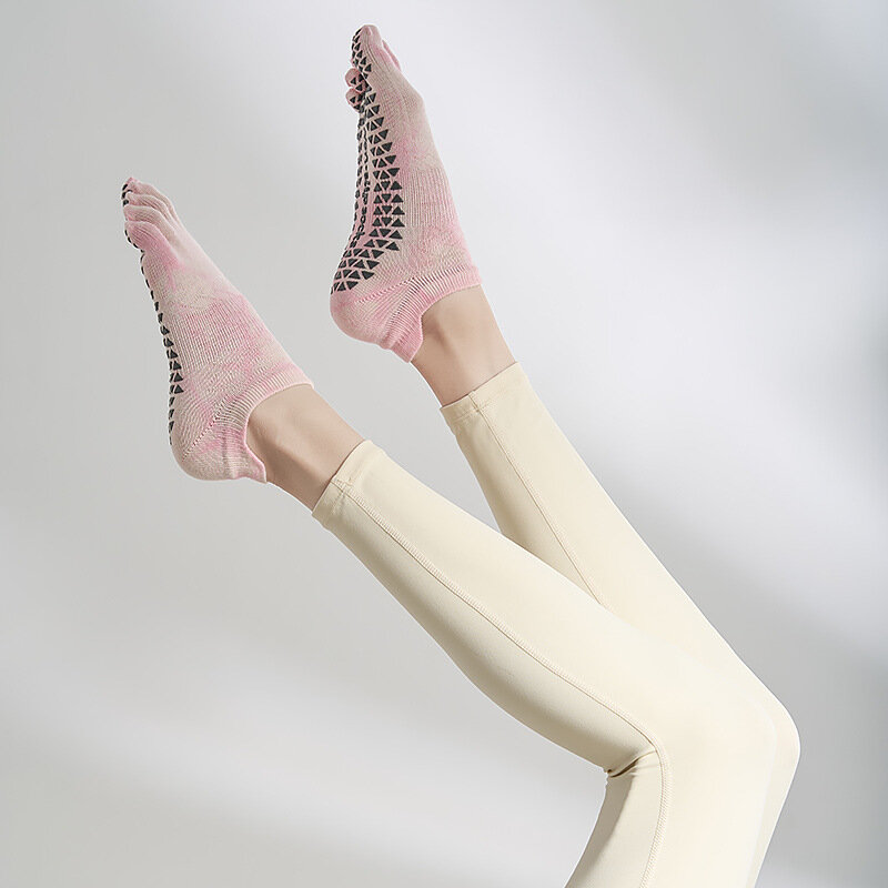 Женские носки для йоги 1 пара, профессиональные хлопковые силиконовые Нескользящие носки с пятью пальцами для фитнеса, пилатеса, балета, танцев, спортзала, мягкие короткие носки