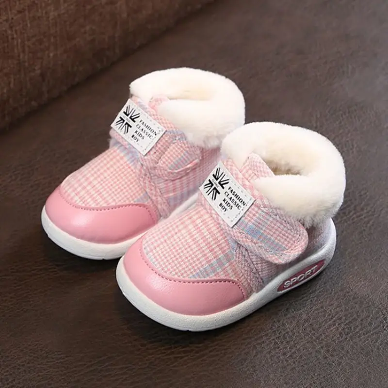 Tênis de sola macia para bebês meninos e meninas, sapatos de algodão antiderrapante, sapatos de veludo infantil, com idade de 0-1-5 anos, inverno