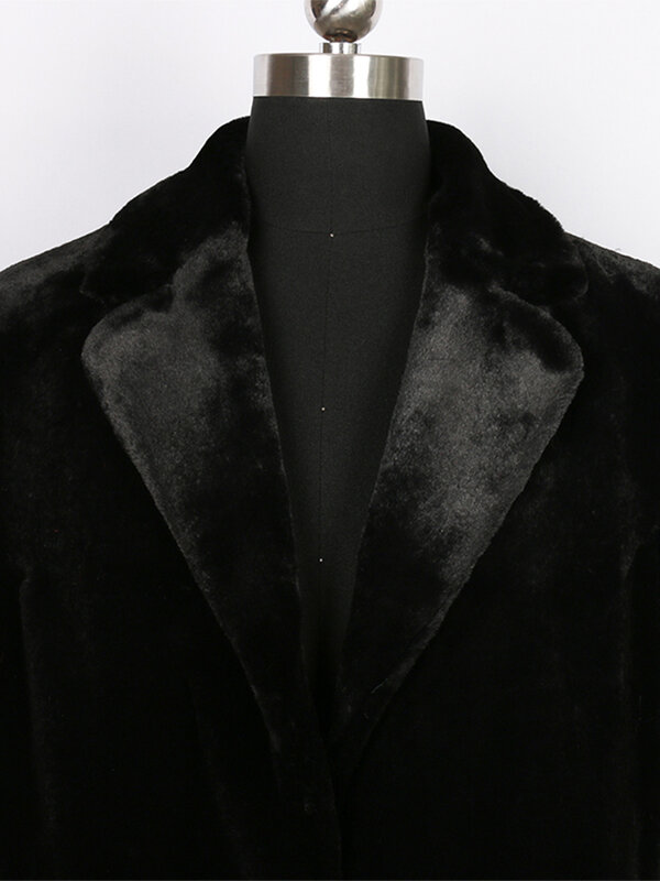 Nerazzurri-abrigo largo y esponjoso de piel sintética para mujer, ropa de diseñador de lujo con solapa de corazones de amor rojos, color negro, moda de pasarela, Invierno