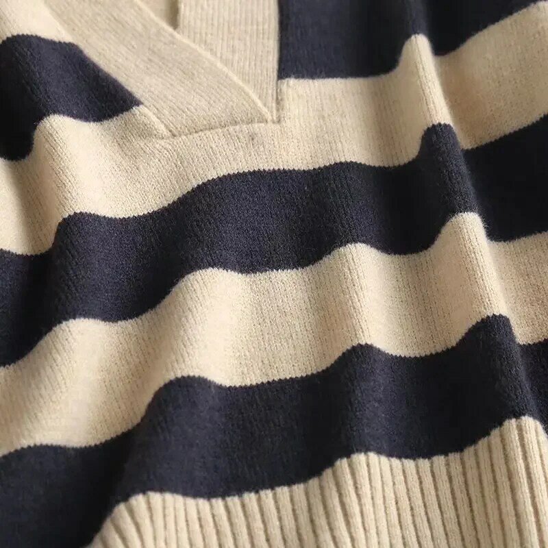 Women's Autumn 2023 New Fashion Joker Striped Casual Knitted Sweater Retro V-neck Long-sleeved Women's Pullover Chic Top