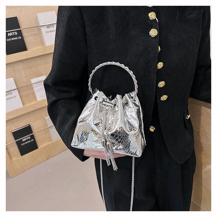 Modna torebka kubełkowa z frędzlami torebki i portmonetki kobiet torby na ramię Crossbody 2024 nowa sztuczna skóra damska torba na wieczorowe kopertówki