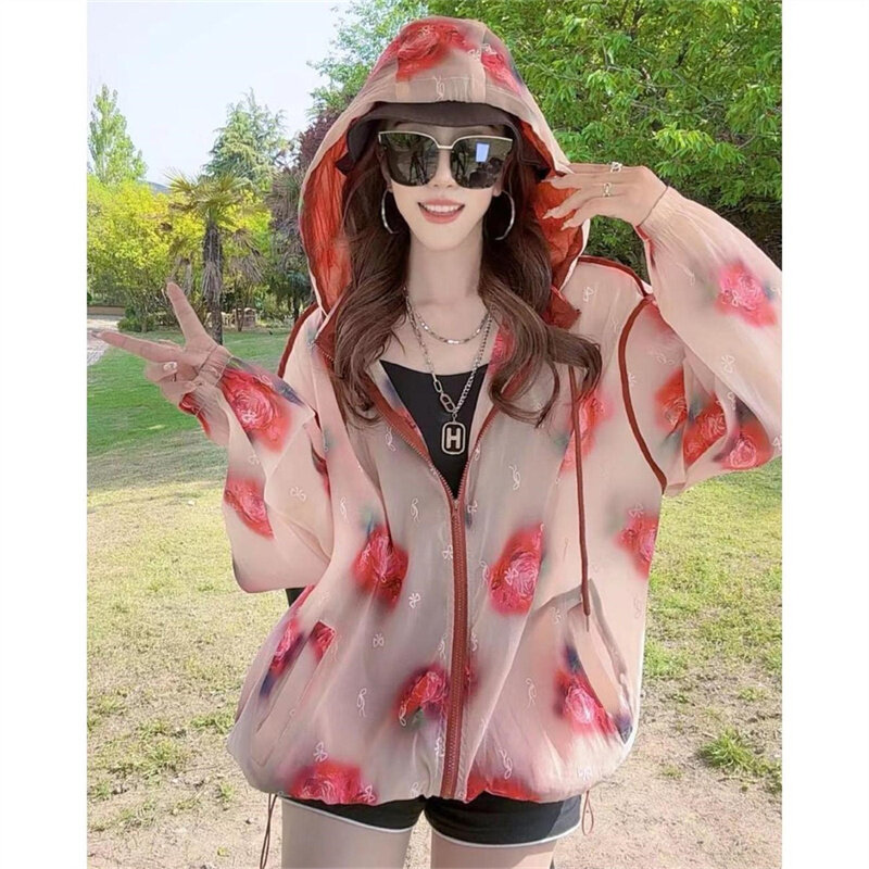 女性のためのピンクプリントカジュアルフード付き日焼け止め服,韓国のルーズフローラルアイス,女性のための薄いジャケット,夏のファッション