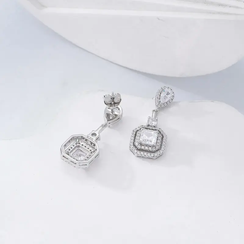 Neue Modelle quadratische Fase 6*6 Luxus-Set aus reinweißem Diamant mit 925er Ohr nägeln aus reinem Silber für die Einfachheit der Frauen