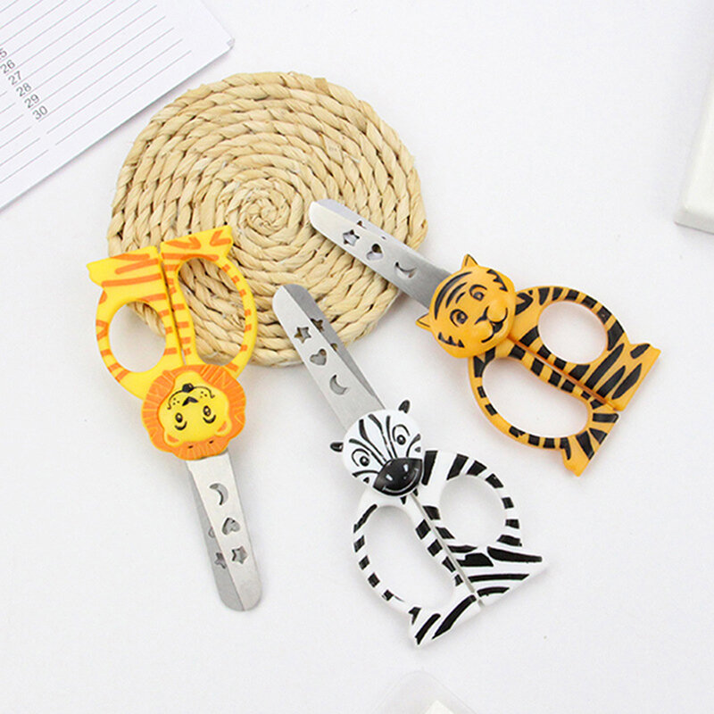 1Pc Cartoon Animal Mini Plastic Scissors DIY Art Paper Cutter Scrapbooking Stationery Scissors Office Students Safety Scissors