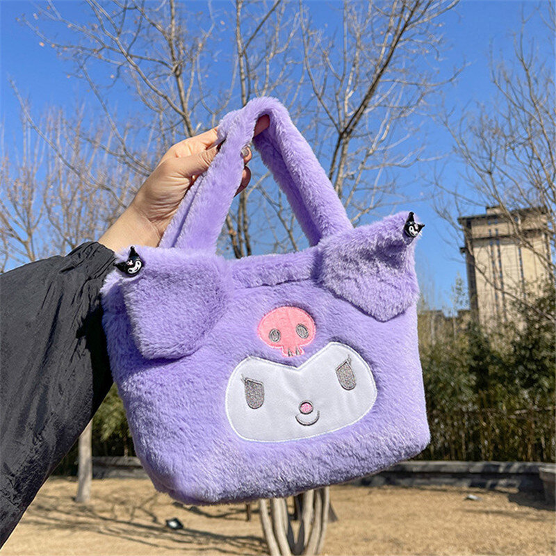 Sanrio กระเป๋าผ้ากำมะหยี่น่ารัก Cinnamoroll กระเป๋าถือตุ๊กตาของเล่นการ์ตูน Kuromi My Melody กระเป๋าแต่งหน้าสะพายไหล่สำหรับผู้หญิงของขวัญสำหรับผู้หญิง