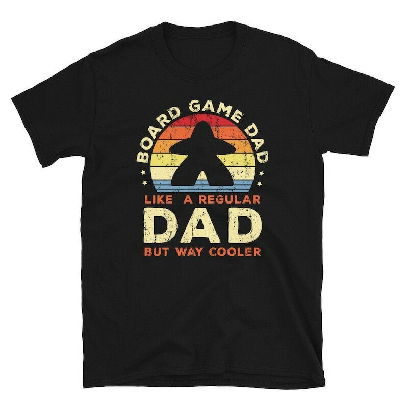 Camiseta Unisex de manga corta, camisa para entusiastas del juego de mesa, "Dad Like a Regular but Way Cooler" Amante Insp