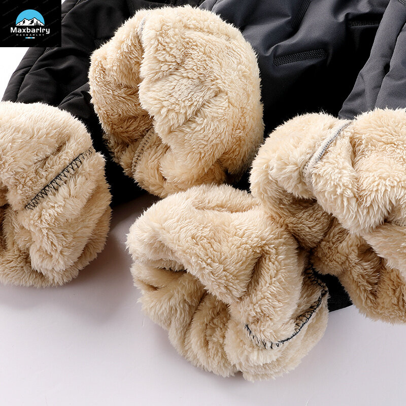 Celana olahraga bulu domba Pria, bawahan katun hangat ukuran besar dipertebal, pakaian luar tahan angin tipe lurus musim dingin